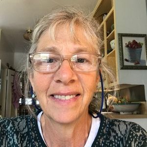 Meet your Posher, Miriam